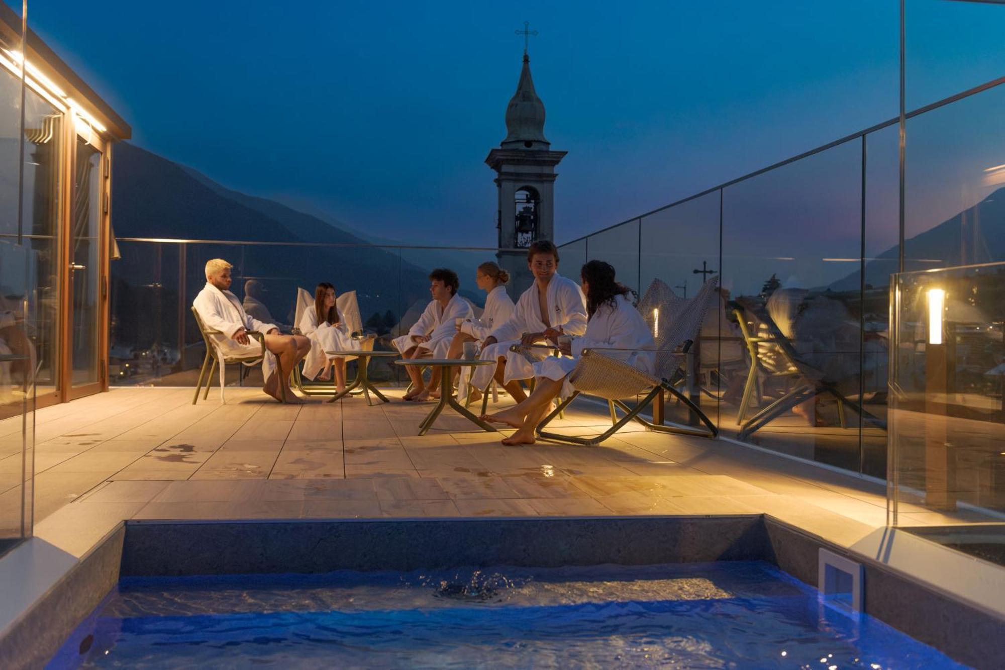 Wine Hotel San Carlo - Relais & Spa - Boutique Hotel Chiuro Dış mekan fotoğraf