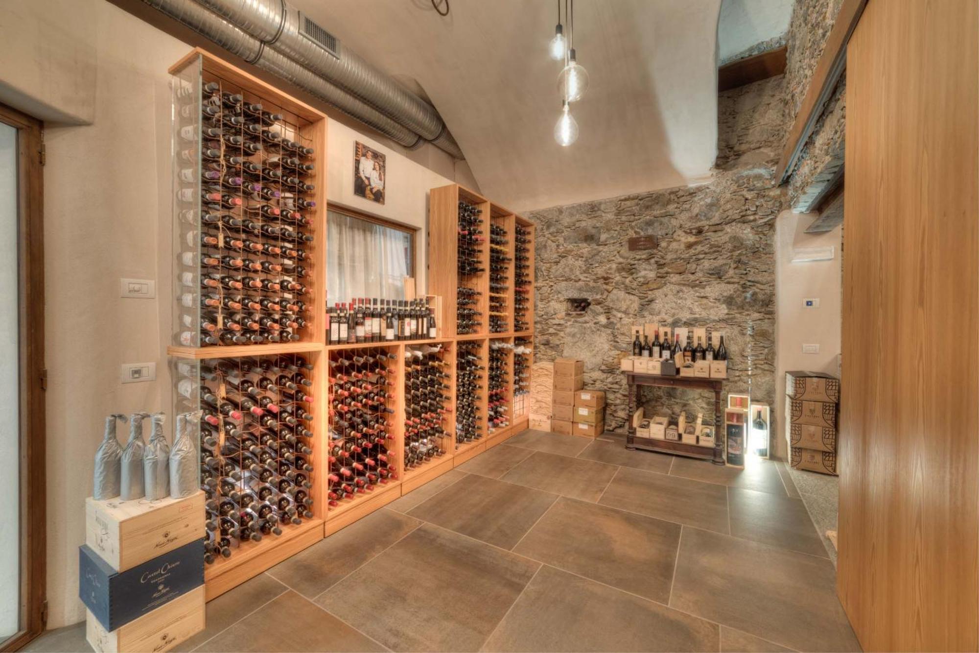 Wine Hotel San Carlo - Relais & Spa Chiuro Dış mekan fotoğraf