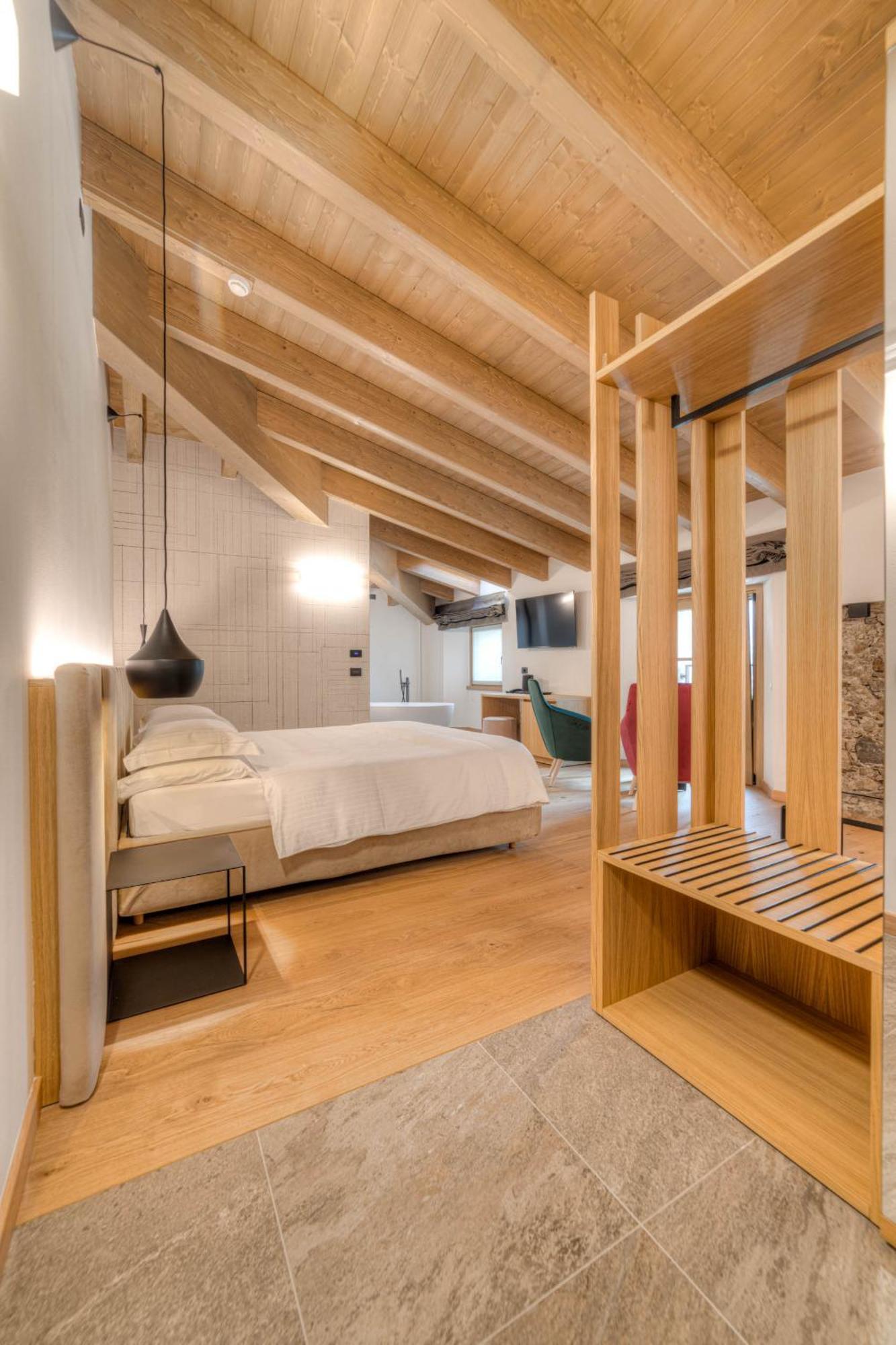 Wine Hotel San Carlo - Relais & Spa - Boutique Hotel Chiuro Dış mekan fotoğraf