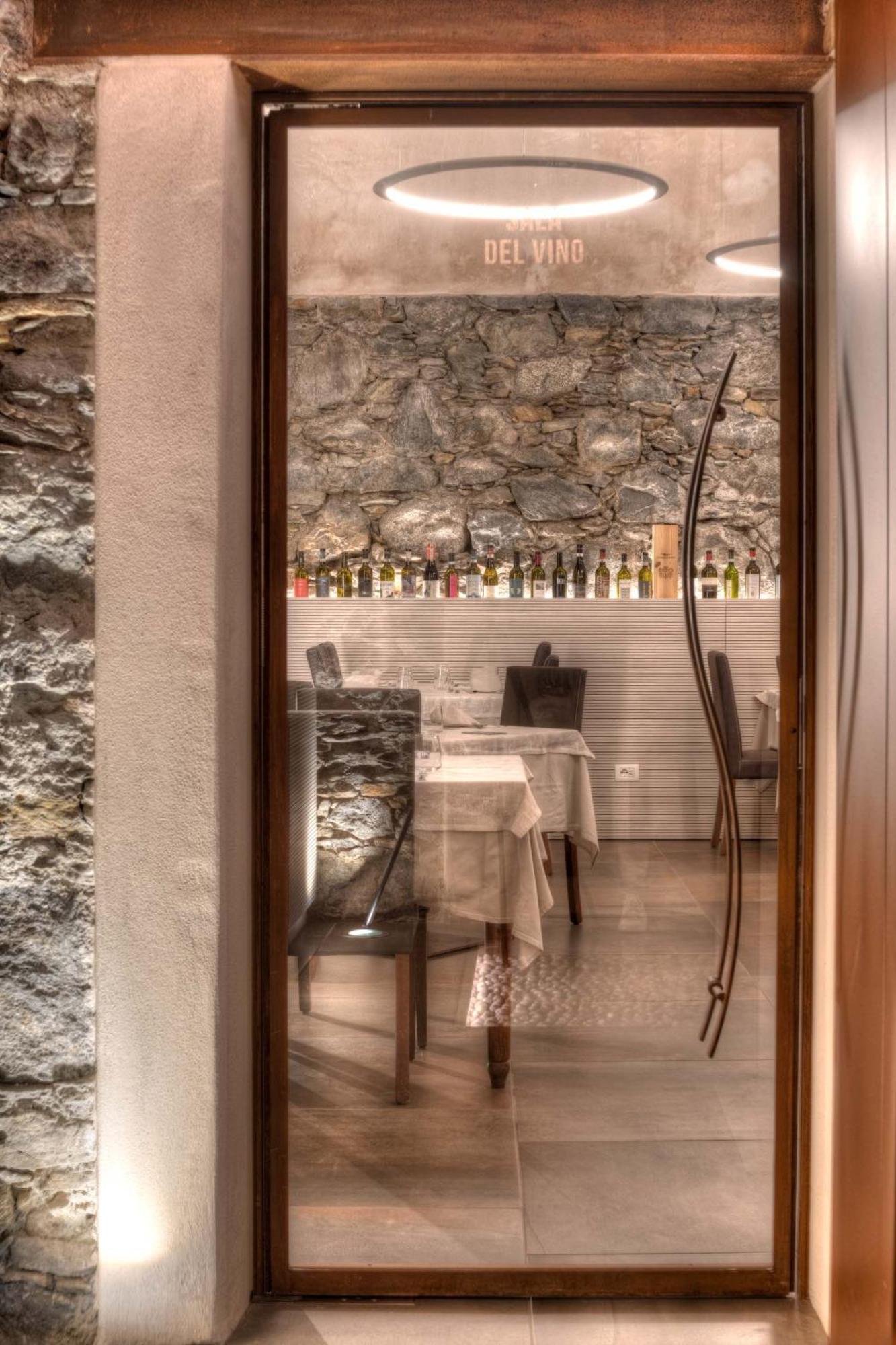 Wine Hotel San Carlo - Relais & Spa - Boutique Hotel Chiuro Dış mekan fotoğraf
