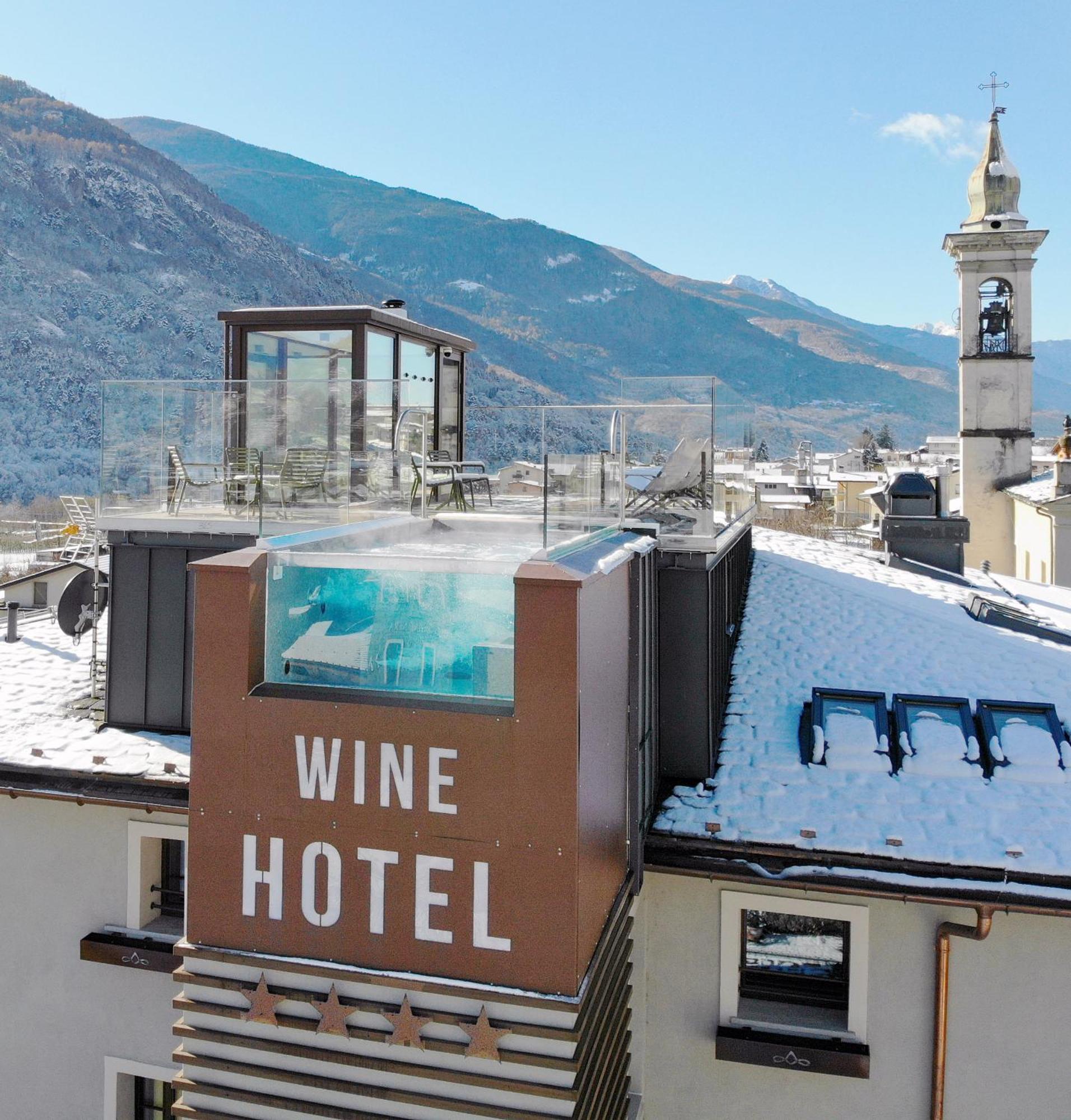 Wine Hotel San Carlo - Relais & Spa Chiuro Dış mekan fotoğraf