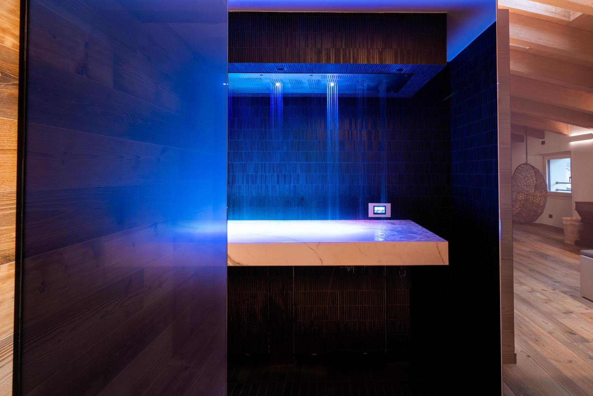 Wine Hotel San Carlo - Relais & Spa - Boutique Hotel Chiuro Dış mekan fotoğraf