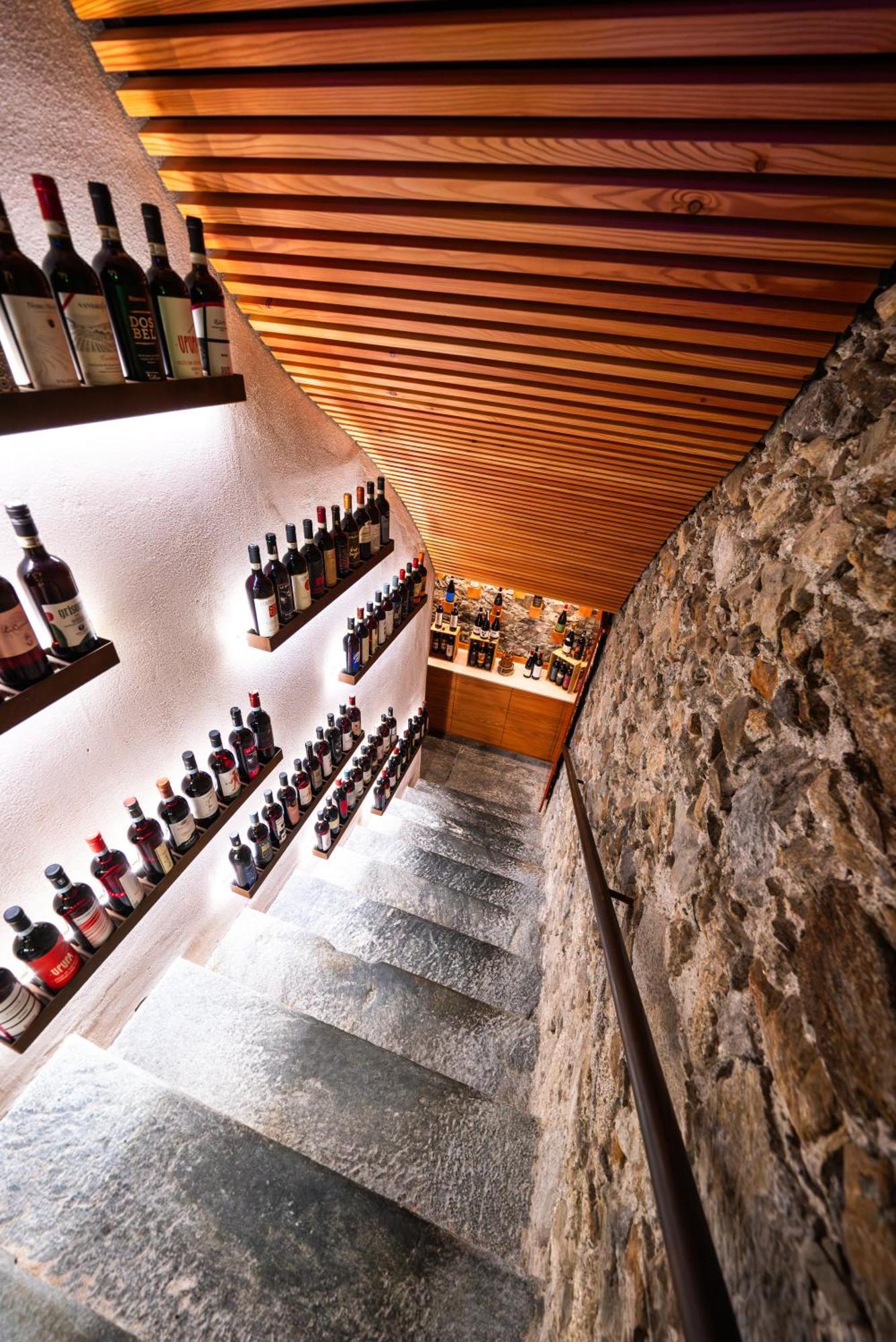 Wine Hotel San Carlo - Relais & Spa - Boutique Hotel Chiuro Dış mekan fotoğraf